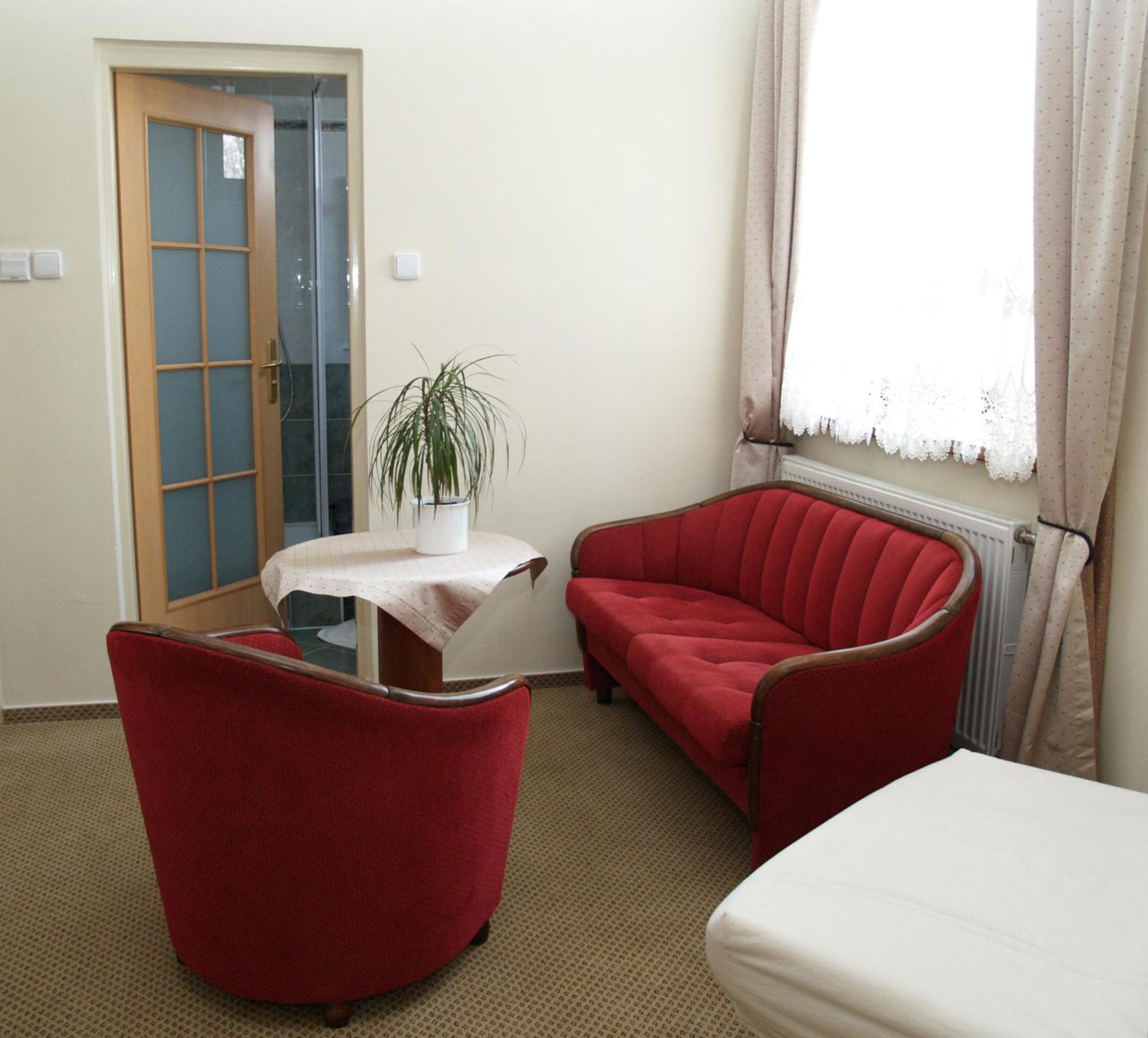 Park Hotel Tartuf Beladice Εξωτερικό φωτογραφία