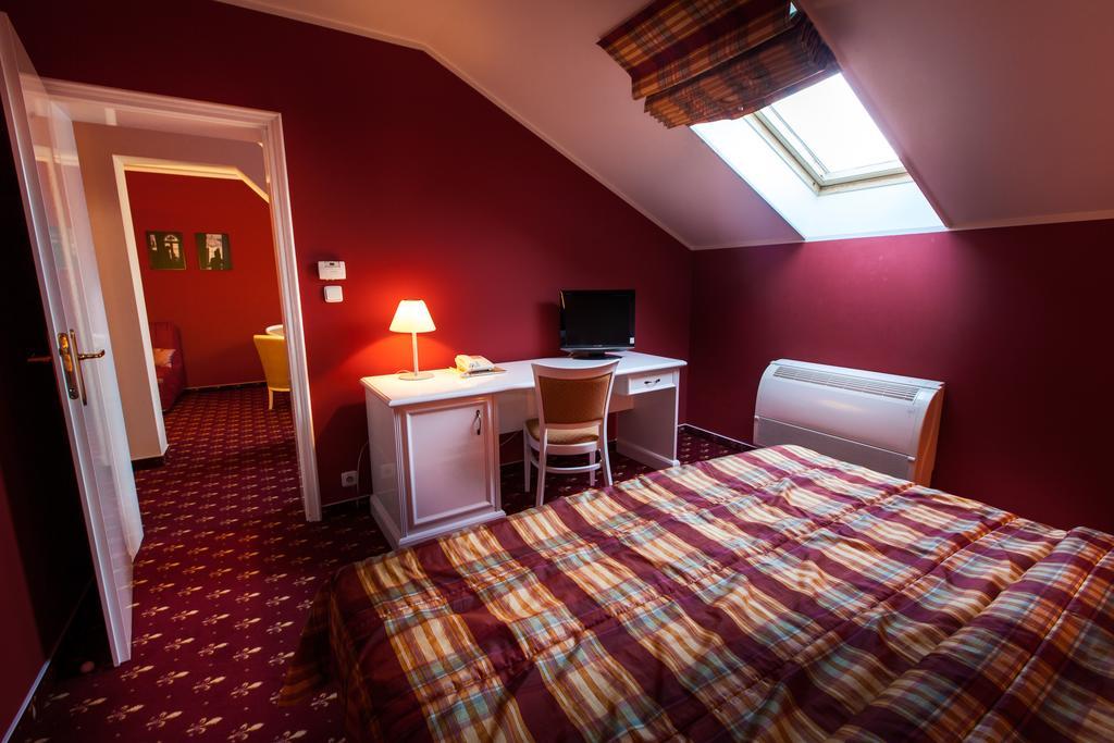 Park Hotel Tartuf Beladice Εξωτερικό φωτογραφία