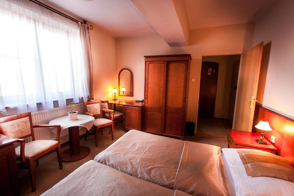 Park Hotel Tartuf Beladice Δωμάτιο φωτογραφία