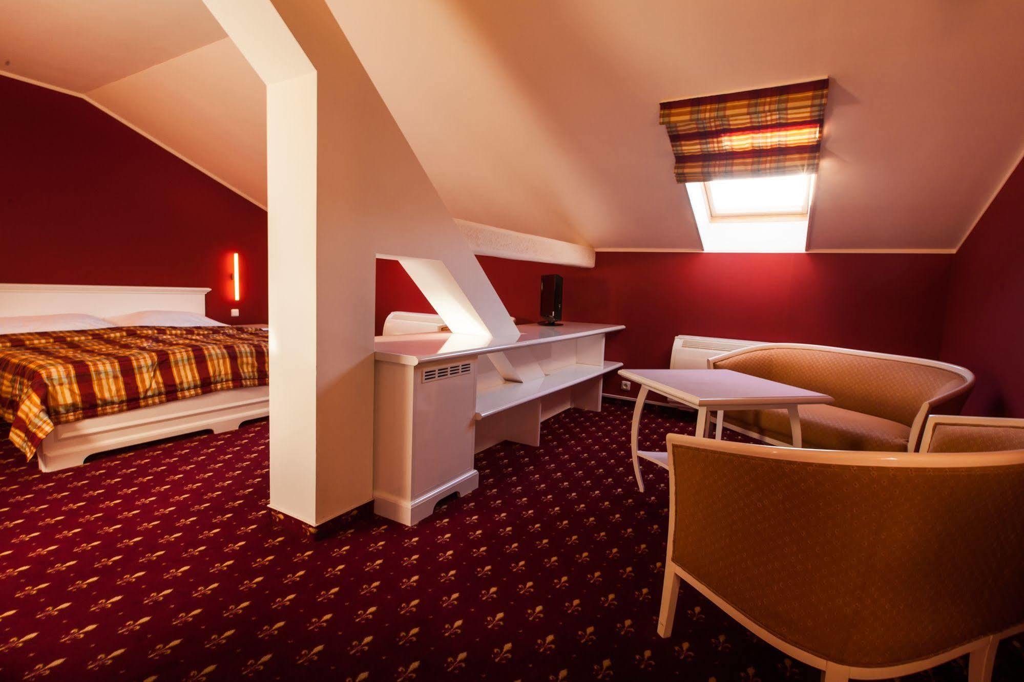 Park Hotel Tartuf Beladice Εξωτερικό φωτογραφία