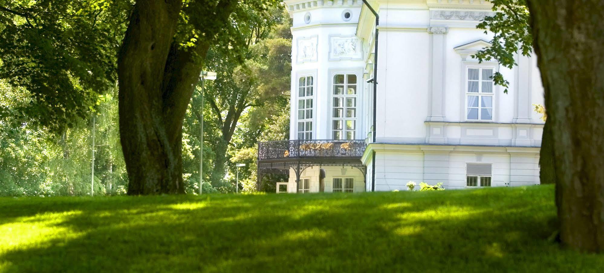 Park Hotel Tartuf Beladice Εξωτερικό φωτογραφία